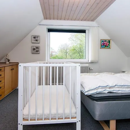 Holiday home 6 Person In Skaerbaek-by Traum *
